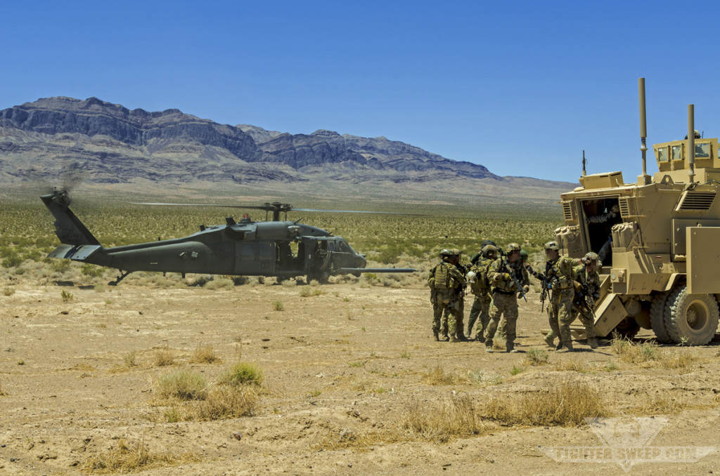 hh-60g-pave-hawk-troops-fightersweep