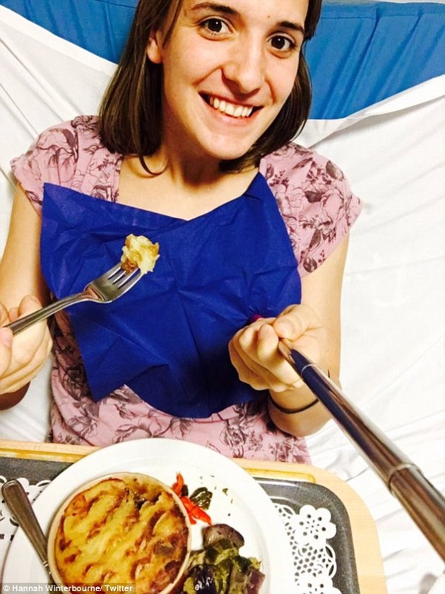 2E1A329000000578-3303645-image-a-135_1446652026367