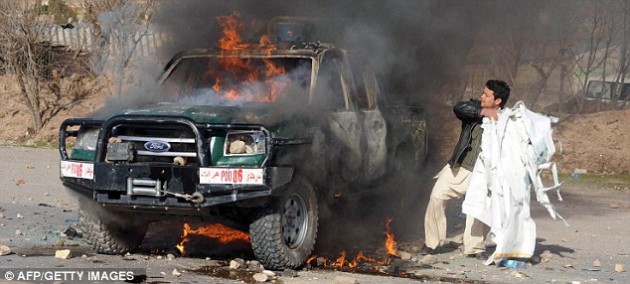 article-2106305-11E52E21000005DC-933_634x286