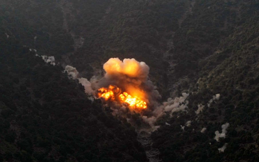 The Pic of the Day: Blue Angel on a low pass