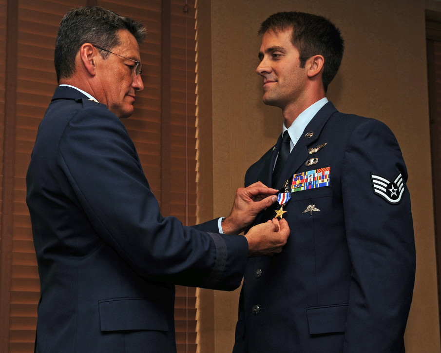 Pararescueman awarded Silver Star