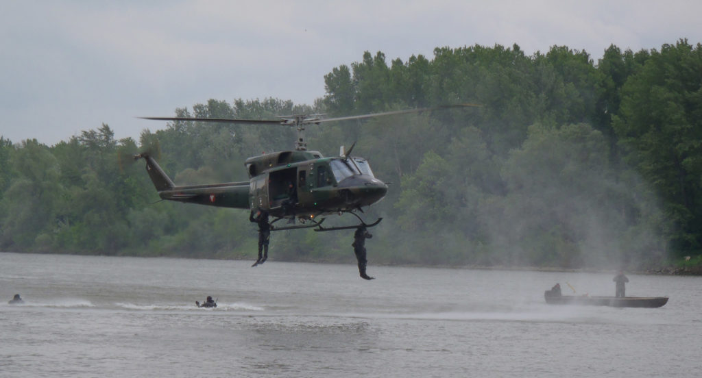 Jagdkommando Amphibious Insertion