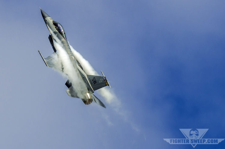 The Knife Fight – Dogfighting in an F-16 (Part 1)