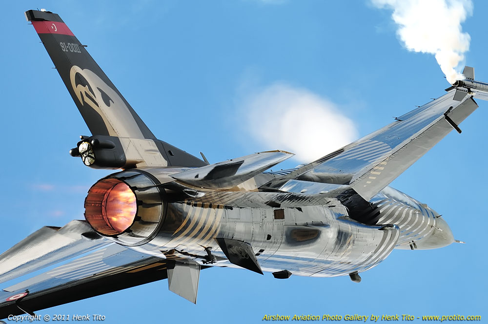 From The Cockpit: SOLO TÜRK!