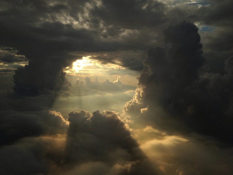 From The Cockpit: Cloud Surfing in the Super Hornet