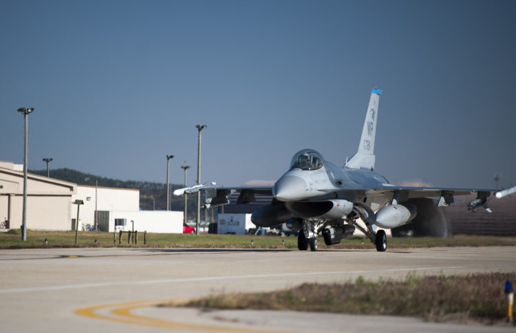 From The Cockpit: Lockheed Martin F-16C Viper