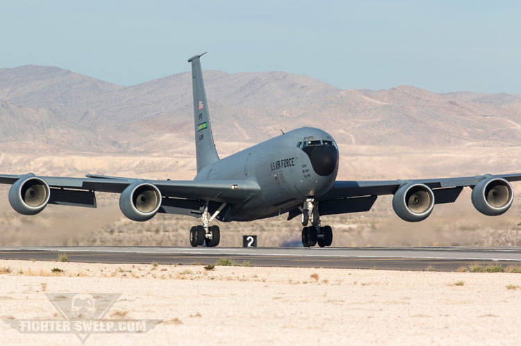 Saudis Accept Pentagon Tanker Support Offer