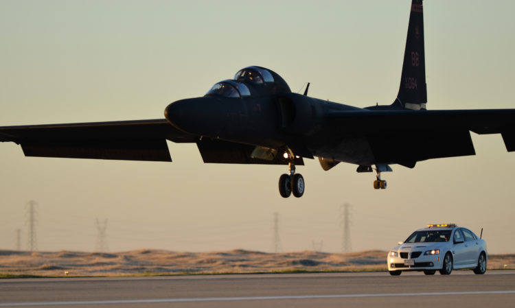 Dragon Lady in Distress: Watch Some INSANE U-2S Landings!