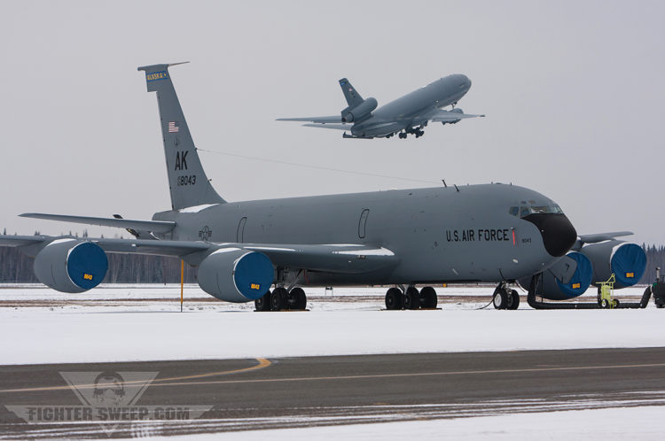 Pentagon Offers Tanker Support for Saudi Air Offensive