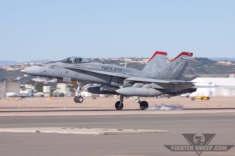 Breaking: Two F/A-18 Hornets Collide; Pilots Safe