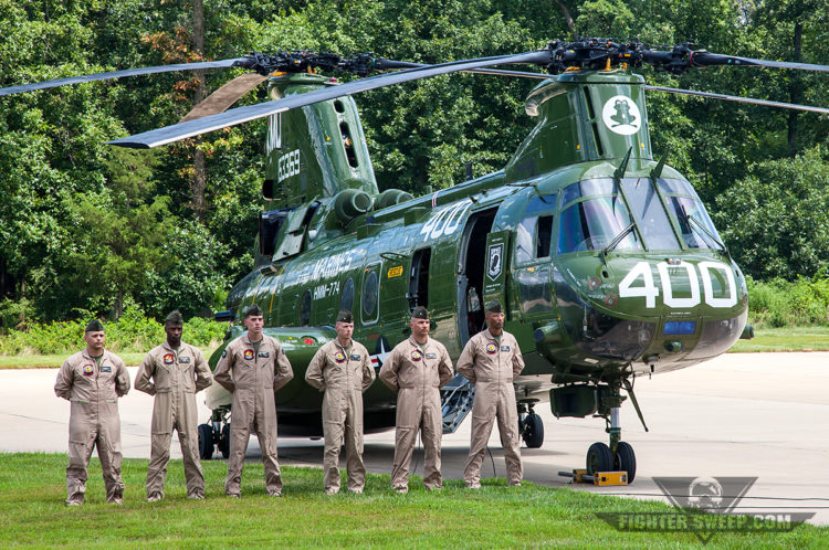 USMC CH-46 Bows Out