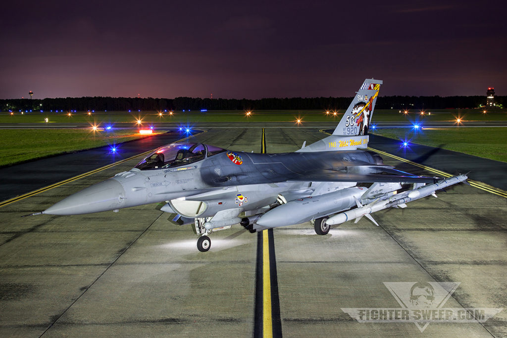 923920_F16_SW_JUNE15_HI1FS