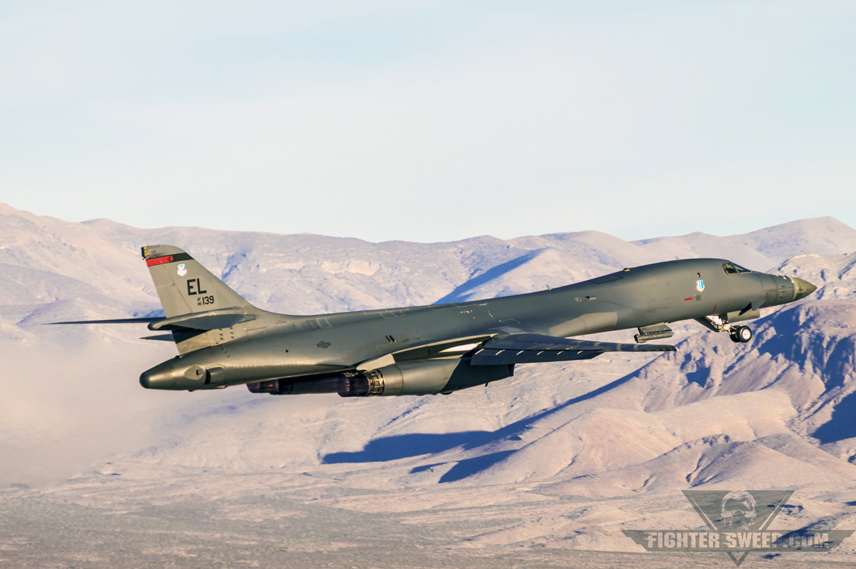 Milestone Sunday: B-1B Lancer First Flight