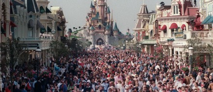 Two arrested at Paris Disneyland with guns, Koran