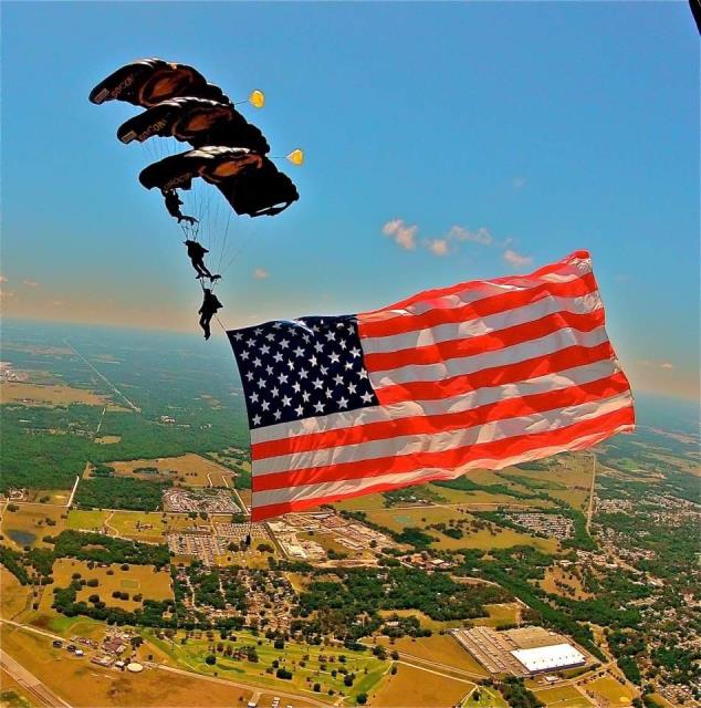 Watch: SOCOM Para-Commandos