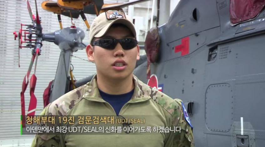 Watch intense Korean SEAL knife-fighting drills