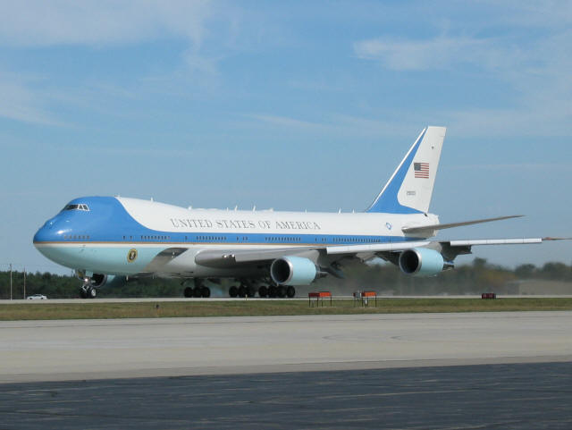 Air Force One being serviced by company with Saudi links