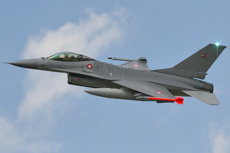 F-16 shoots aerial drone out of the sky during training exercise