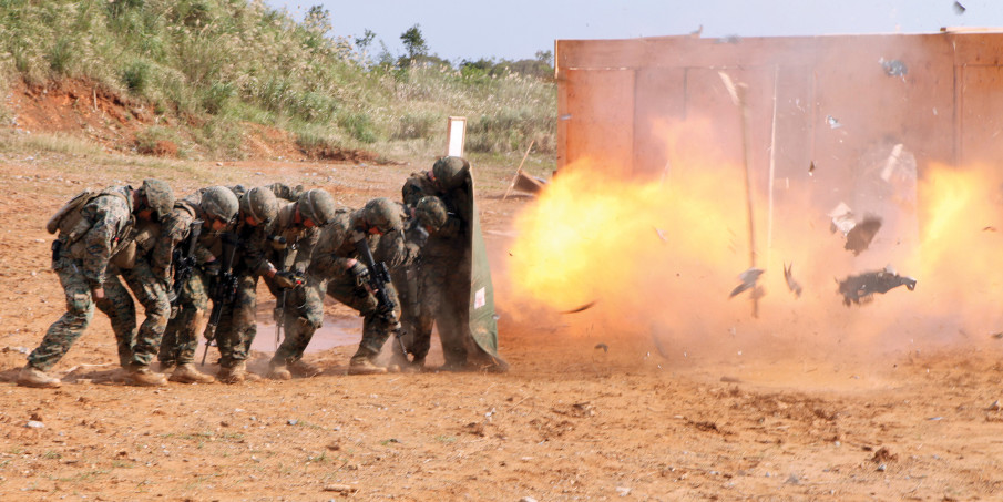 Marine Corps combat engineers show you how to breach a door