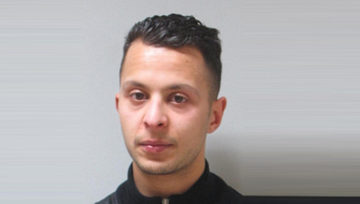 epa05029569 An undated handout picture provided by the Belgian Federal Police on 17 November 2015 shows Paris terror attack suspect Salah Abdeslam at an undisclosed location. A manhunt was underway 17 November 2015 for Salah Abdeslam, a 26-year-old Frenchman who is said to possibly have been an eighth attacker in the shootings and bombings that left at least 132 people dead and some 350 injured in Paris on 13 November. His brother was among the assailants who died. EPA/BELGIAN FEDERAL POLICE/HANDOUT HANDOUT EDITORIAL USE ONLY/NO SALES