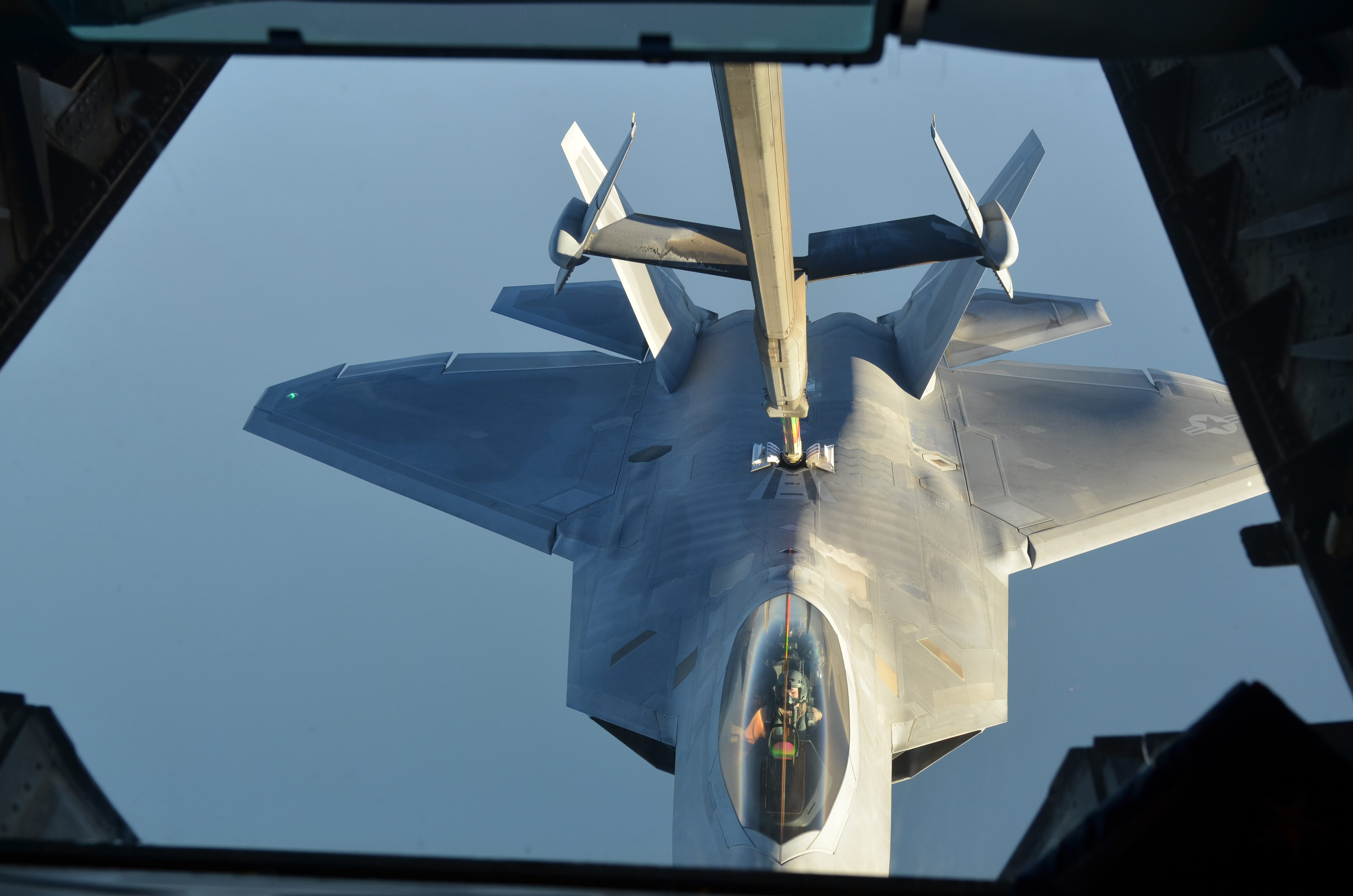 F-22 “Too Provocative” For MidEast But Not the F-35?