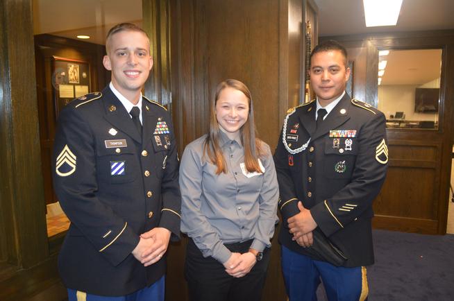 20160422__CombatGal~p1