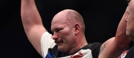 UFC victory: Minnesota guardsman outlasts Polish heavyweight