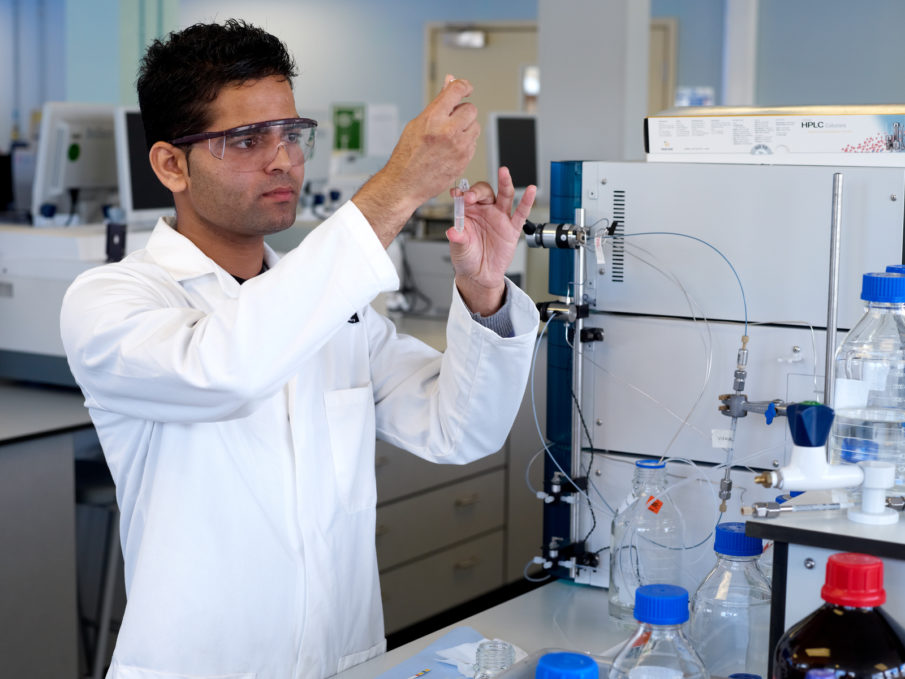 Kuwait to collect biometric DNA samples on all visitors