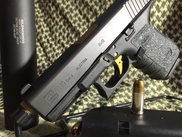 Days of Guns: Glock 19 Carry