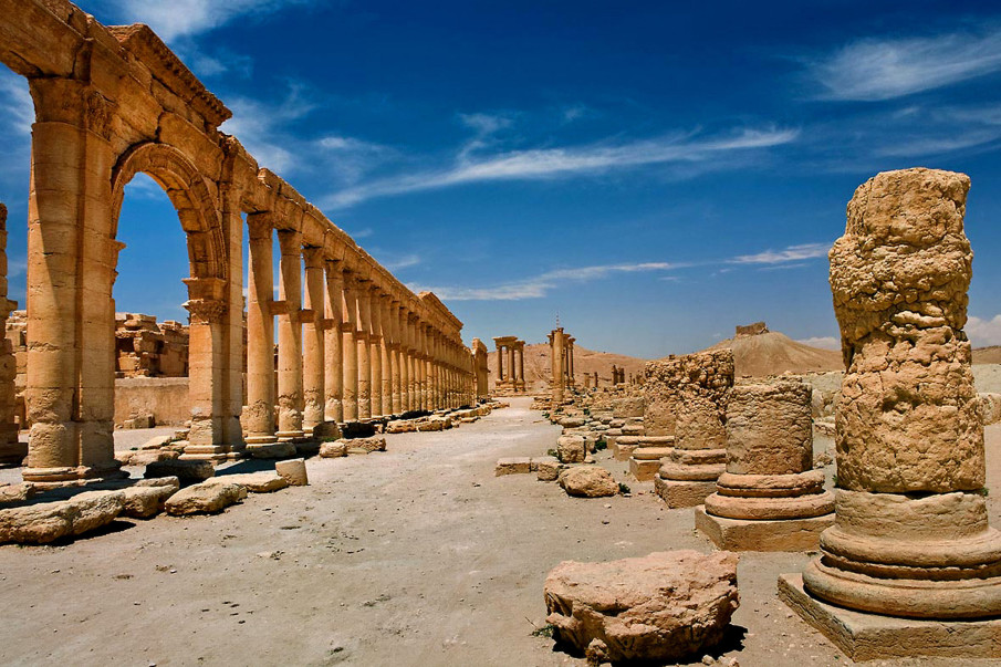 ISIS made up to $200M last year from seized Palmyra artifacts
