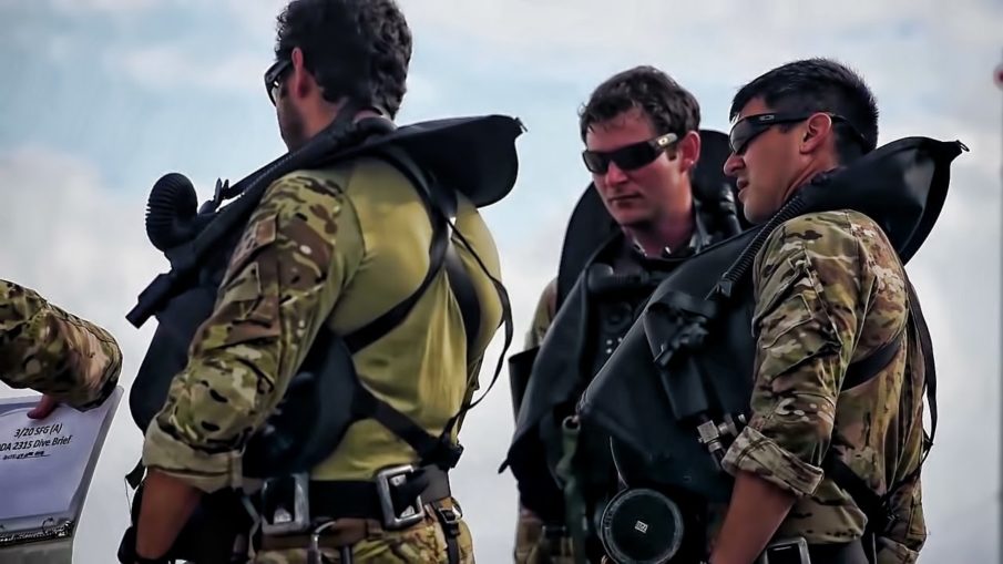 Watch: National Guard Special Forces combat divers