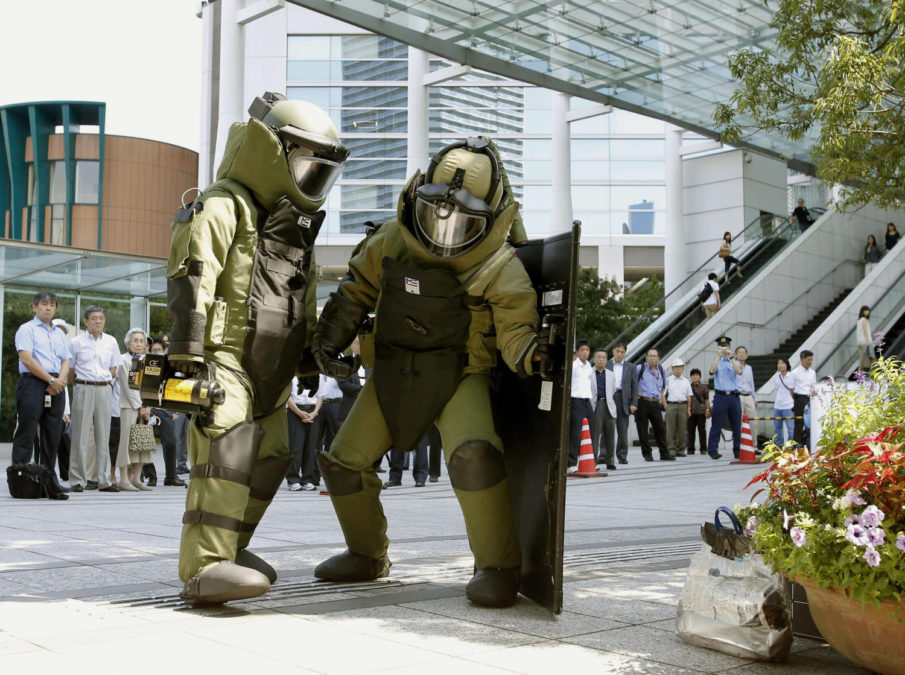 Wave of bomb threats hits schools nationwide