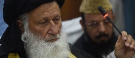 Who are the Pakistani group proposing to ‘lightly beat’ women?