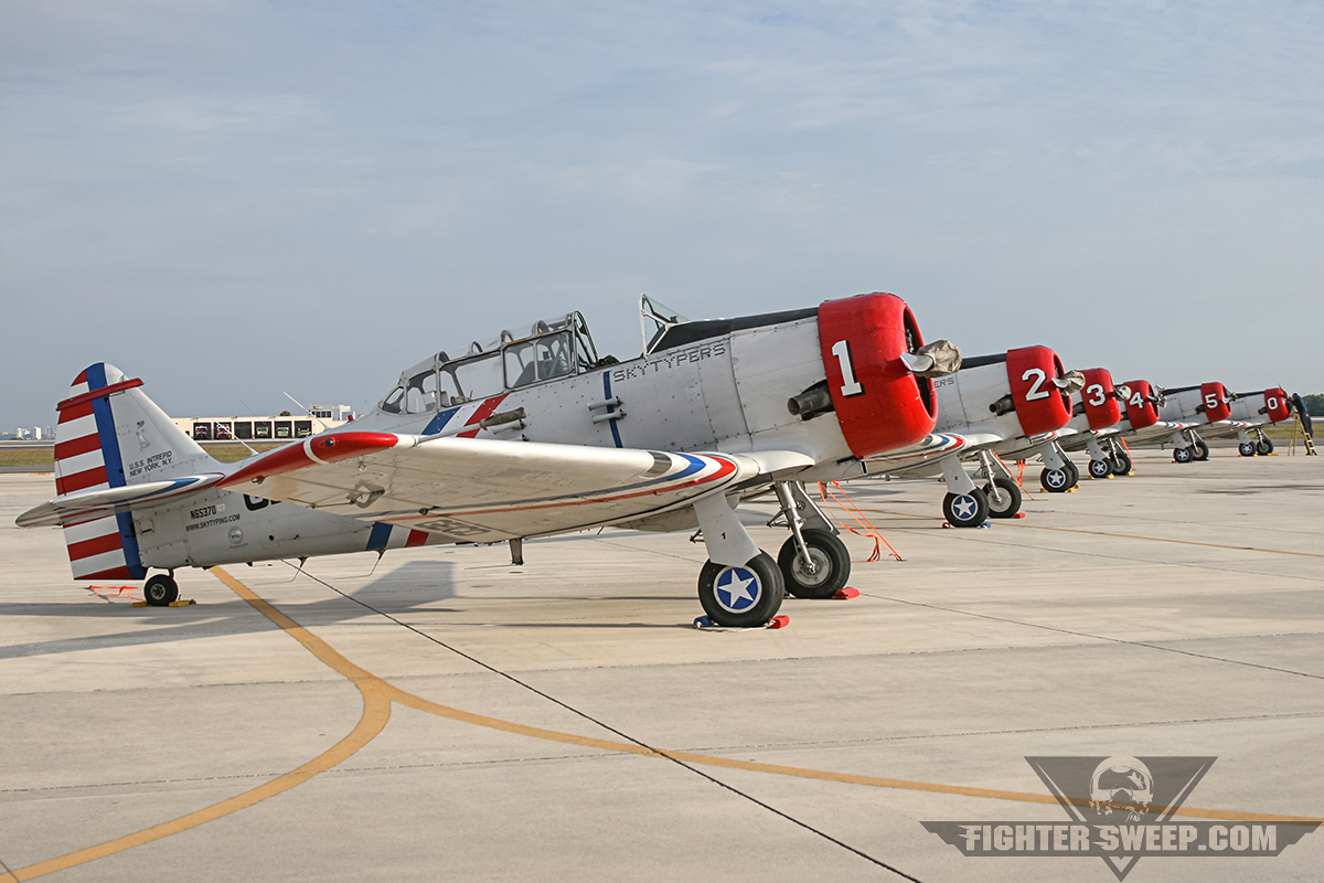 BREAKING: Vintage T-6 Crash in Arizona Kills Two