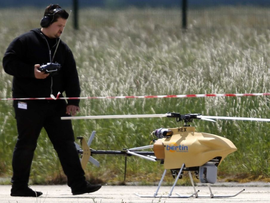 Former NTSB official says drone isn’t going to bring airplane down