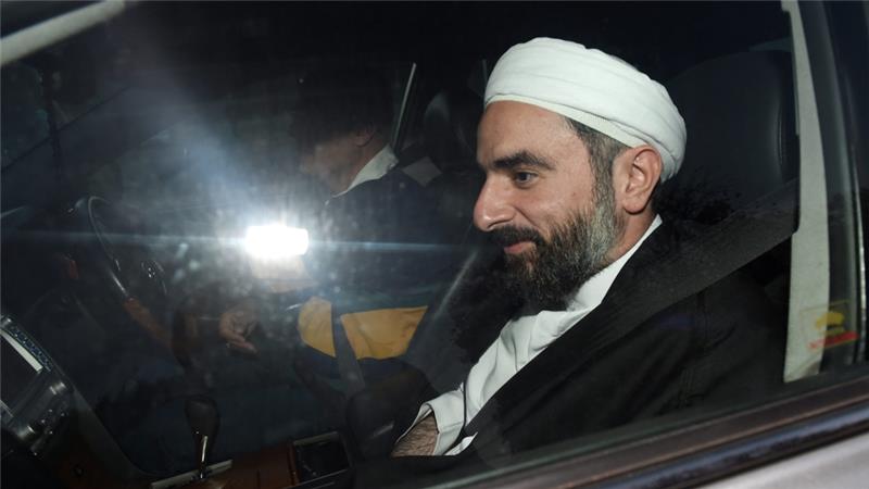 Radical Cleric leaves Australia after visa warning