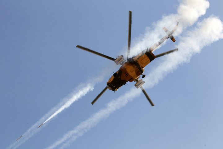 Watch: Iraqi Pilots Fighting for Fallujah