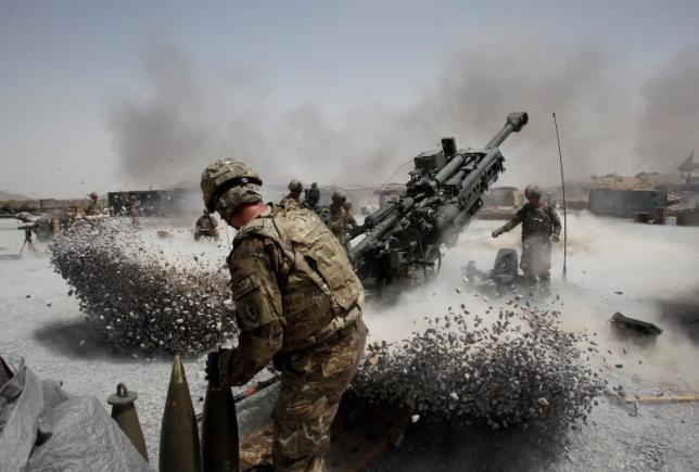 Retired generals, diplomats urge Obama to keep Afghanistan troop level