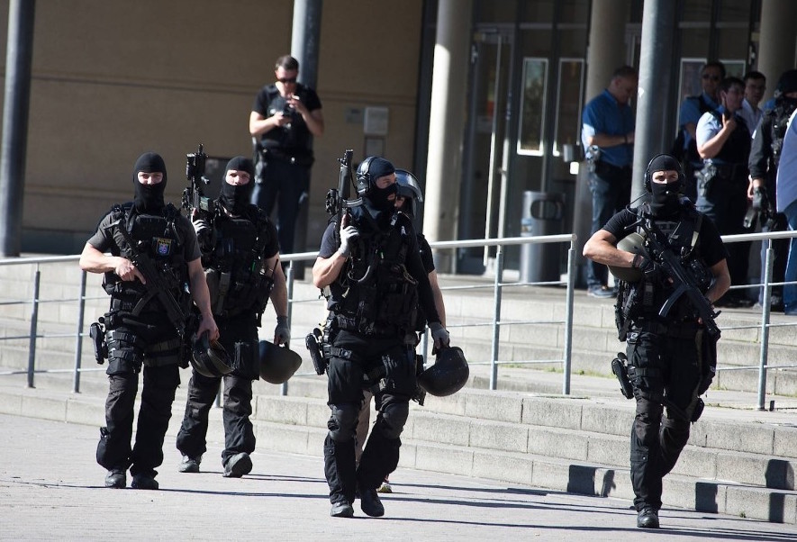 Gunman at cinema complex shot dead