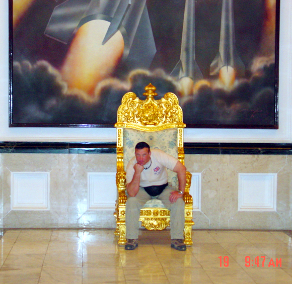 james on throne 512.6kb