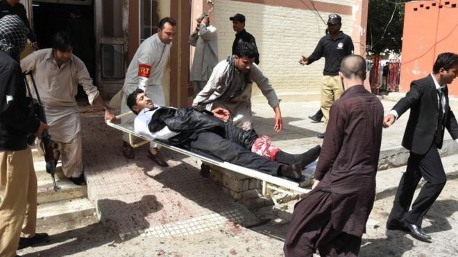 Pakistan hospital bomb attack kills dozens in Quetta