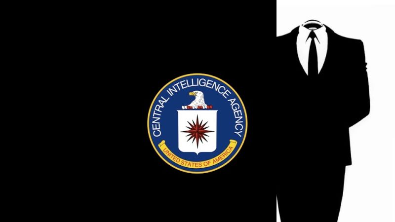 A former CIA officer wades into the presidential bid knife fight