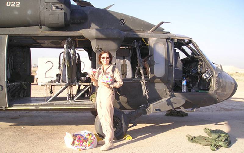 A former CIA officer wades into the presidential bid knife fight