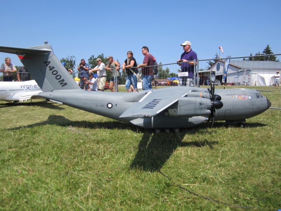 News Roundup: Epic RC aircraft do gun runs/drop paratroopers, Canuck sailor gropes U.S. Coastie, naked crack smoker