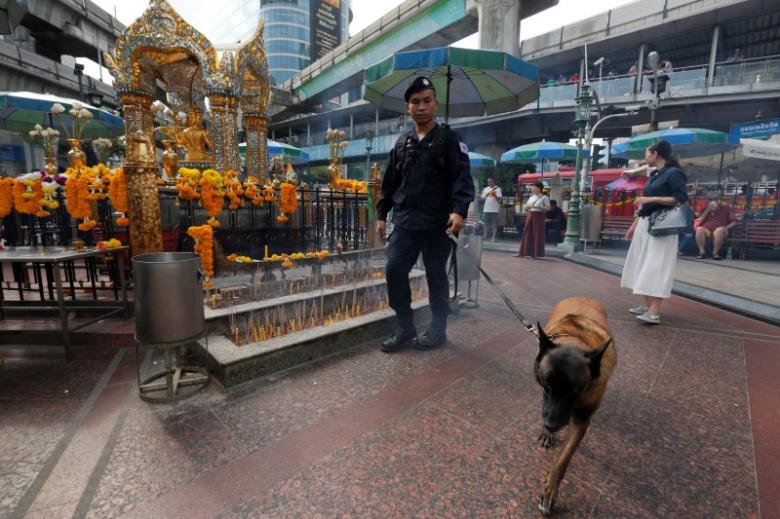 Thai police name suspect in deadly blasts, working with Malaysia