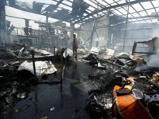 Saudi-Led Coalition Hits Food Factory, Killing 14 Civilians