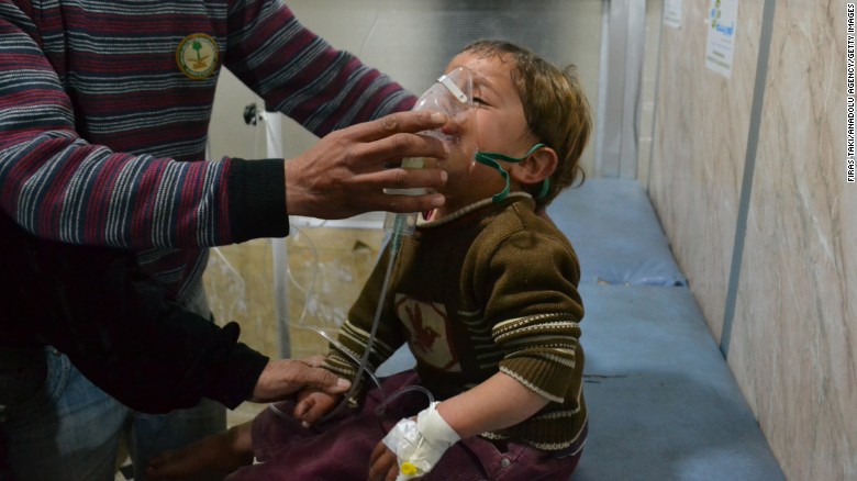 Syria Activists: Warplanes Dropped Chlorine Bombs in Aleppo