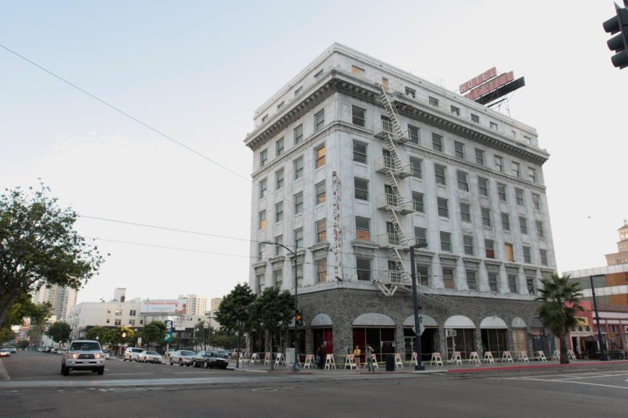Historic San Diego hotel houses homeless vets