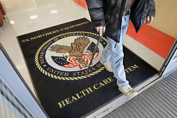 Lawmaker wants to force Congress to use VA health care