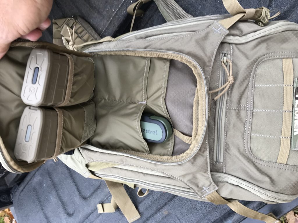 Interior organization pockets